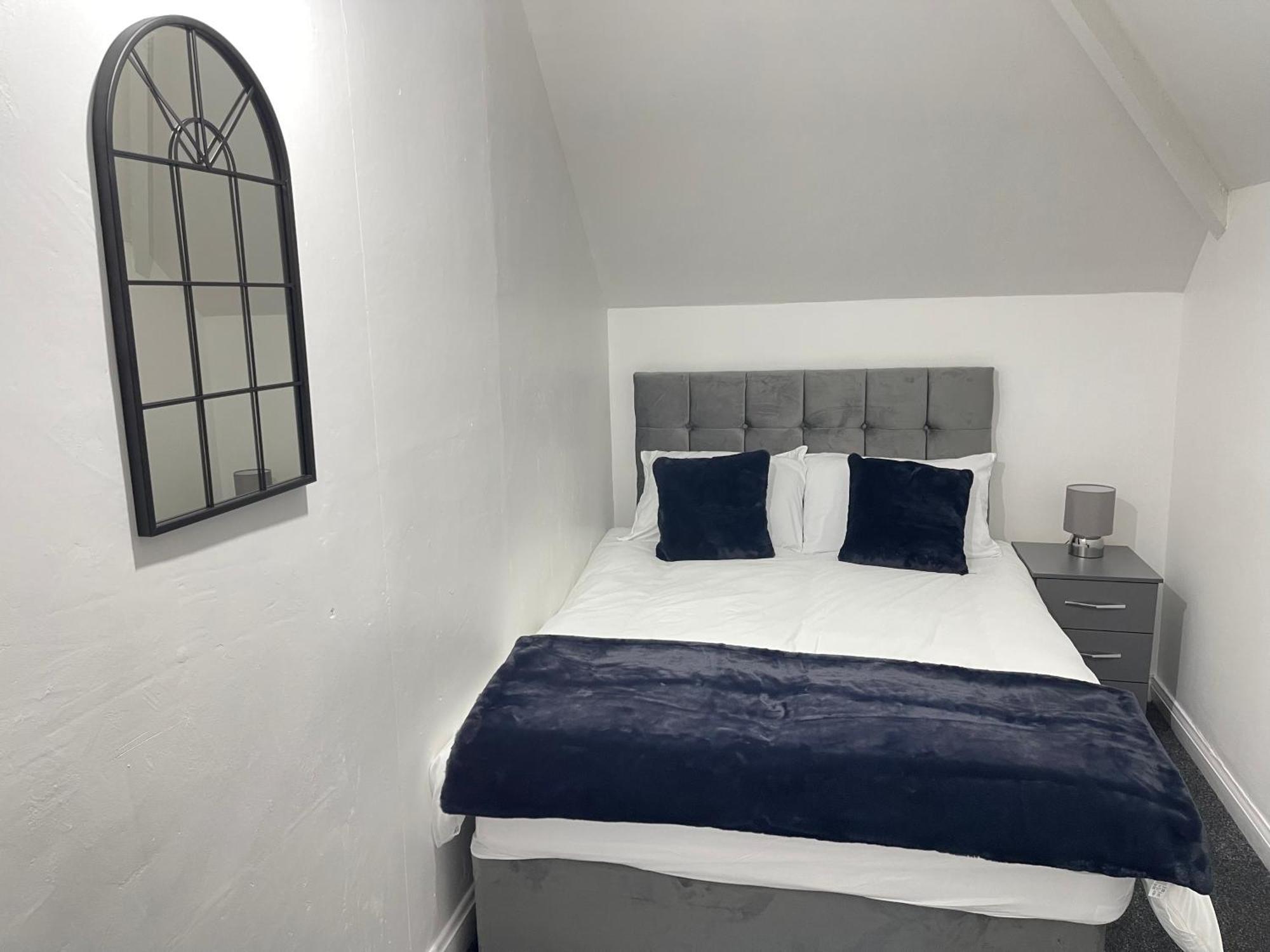 Hometel Digs Hidden Gem Large Comfy Home Can Sleep 15 Braunstone Town Eksteriør bilde
