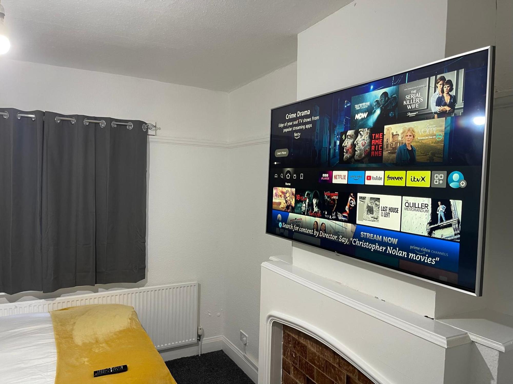 Hometel Digs Hidden Gem Large Comfy Home Can Sleep 15 Braunstone Town Eksteriør bilde